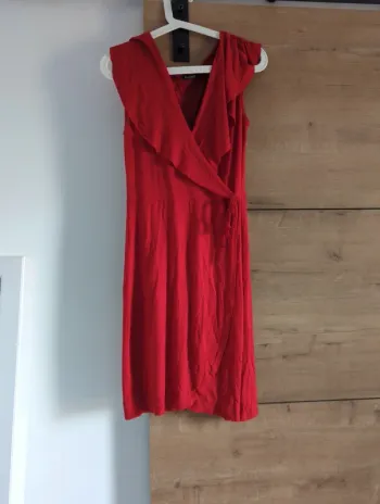 Robe style portefeuille à volant