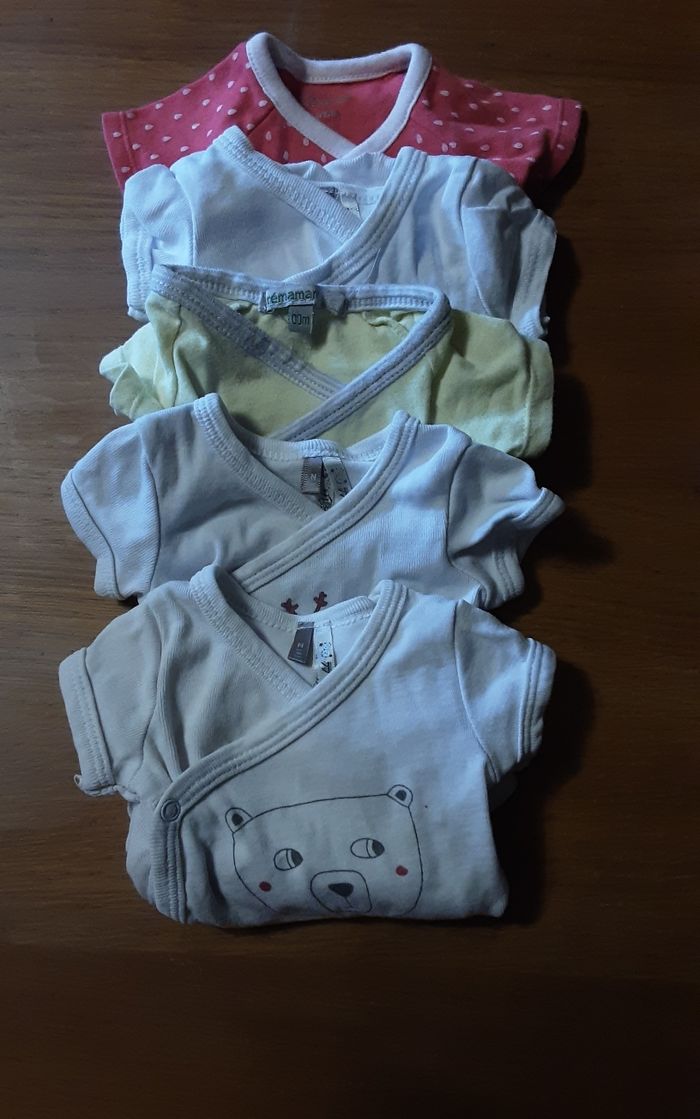 Vêtements bébé - photo numéro 1
