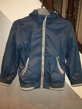 Blouson garçon mi-saison t. 6 ans