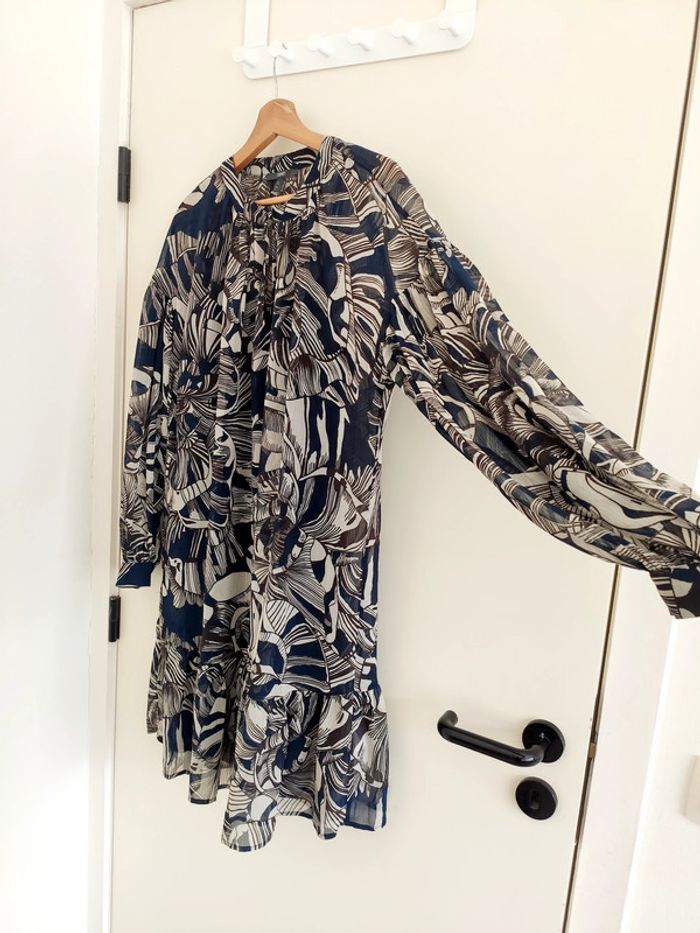 Belle robe légère Esprit bleue et grise motifs abstraits 38 comme neuve - photo numéro 5