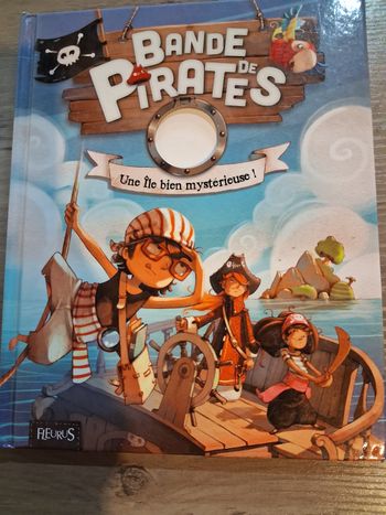 Bande de pirates une île bien mystérieuse