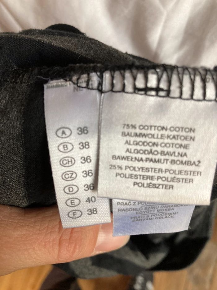 T-shirt taille 38 - photo numéro 7