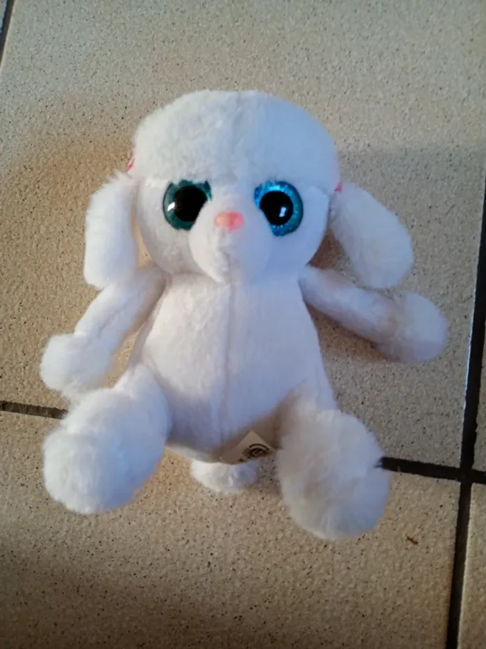 Peluche gros yeux
