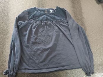 T shirt 10 ans kiabi bon état