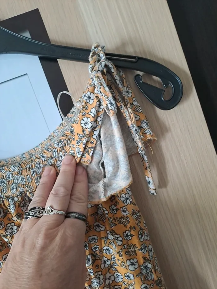 Joli haut fleuri - photo numéro 3