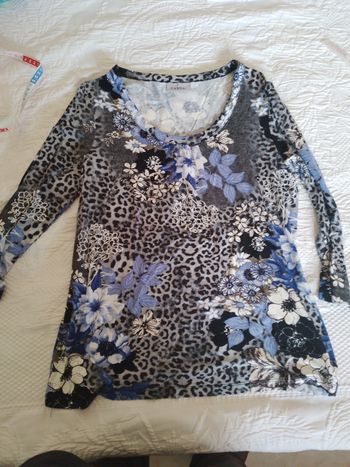 tee shirt manche mi  longue a fleurs