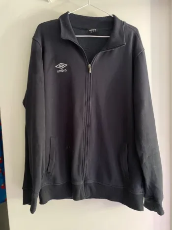Sweat zippé de marque Umbro taille XL