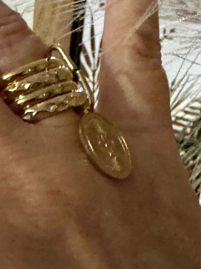 Bague 4 alliances travaillées breloque médaille croix taille 50 - photo numéro 5