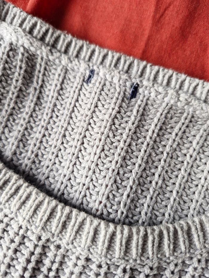 Superbe pull déco laçage filament doré - photo numéro 5