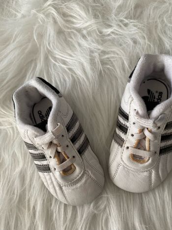 Basket adidas Taille 19