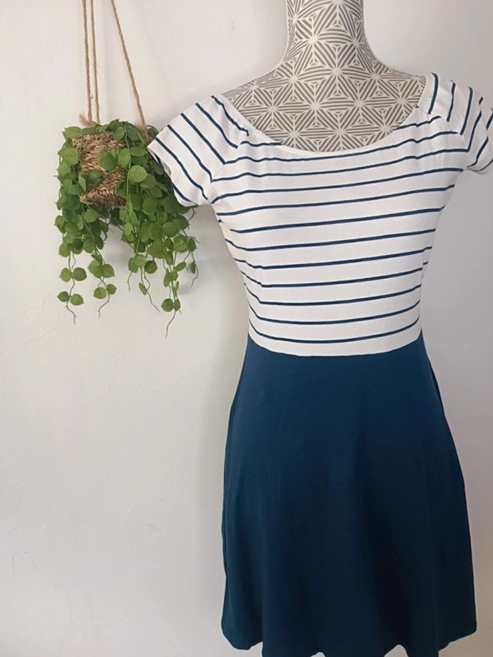 🌸 Robe Marinière taille XS 16ans - photo numéro 2
