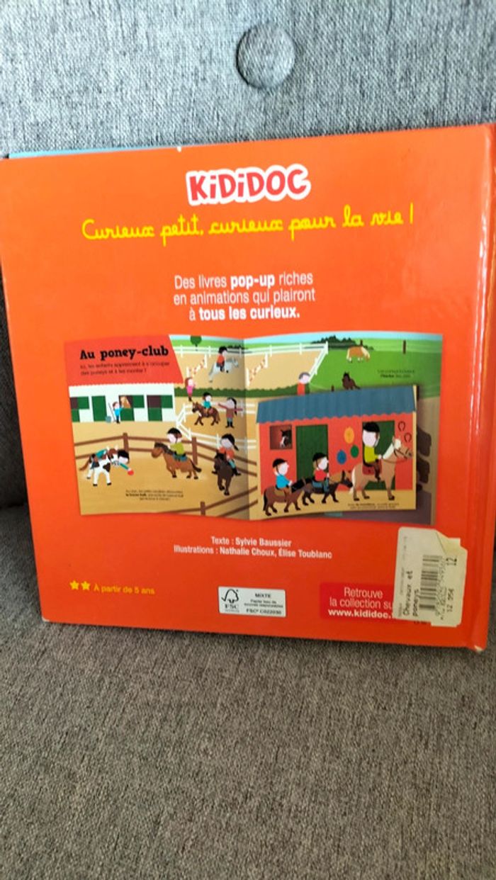 Kididoc( les dinosaures,chevaux et poneys,les animaux de la savane) - photo numéro 5