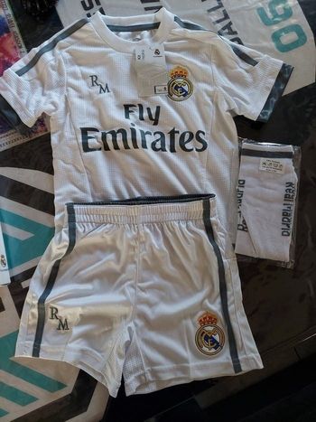 Ensemble 2ans neuf real Madrid