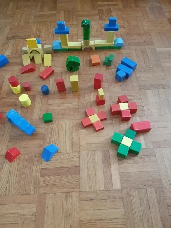 Lot construction de 89 cubes en bois - photo numéro 3