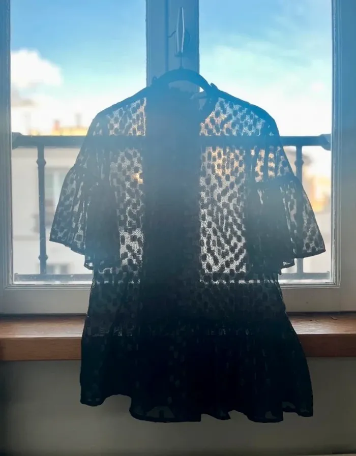 magnifique blouse noire transparente manches courtes à volants à pois S - photo numéro 4