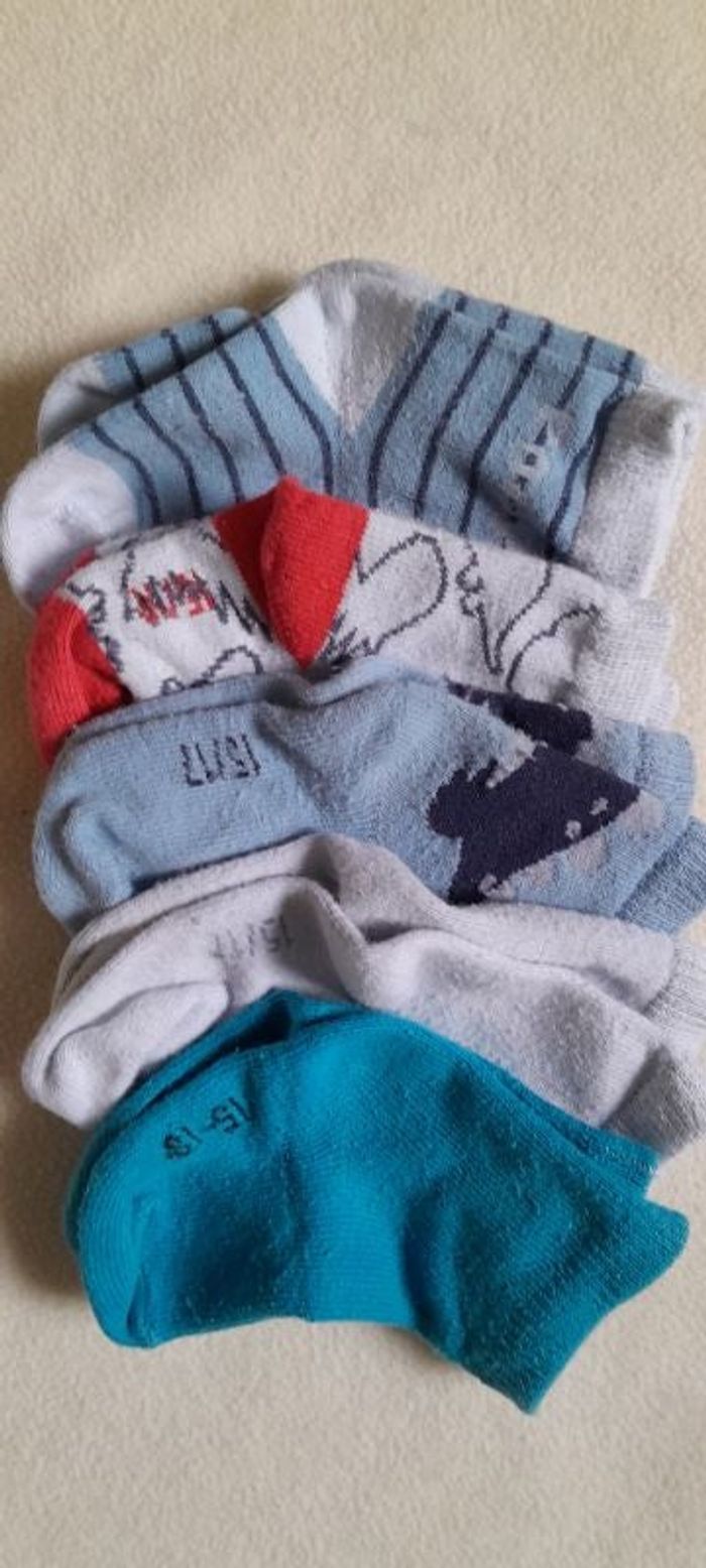 Lot 5 paires chaussettes hautes P.15-17