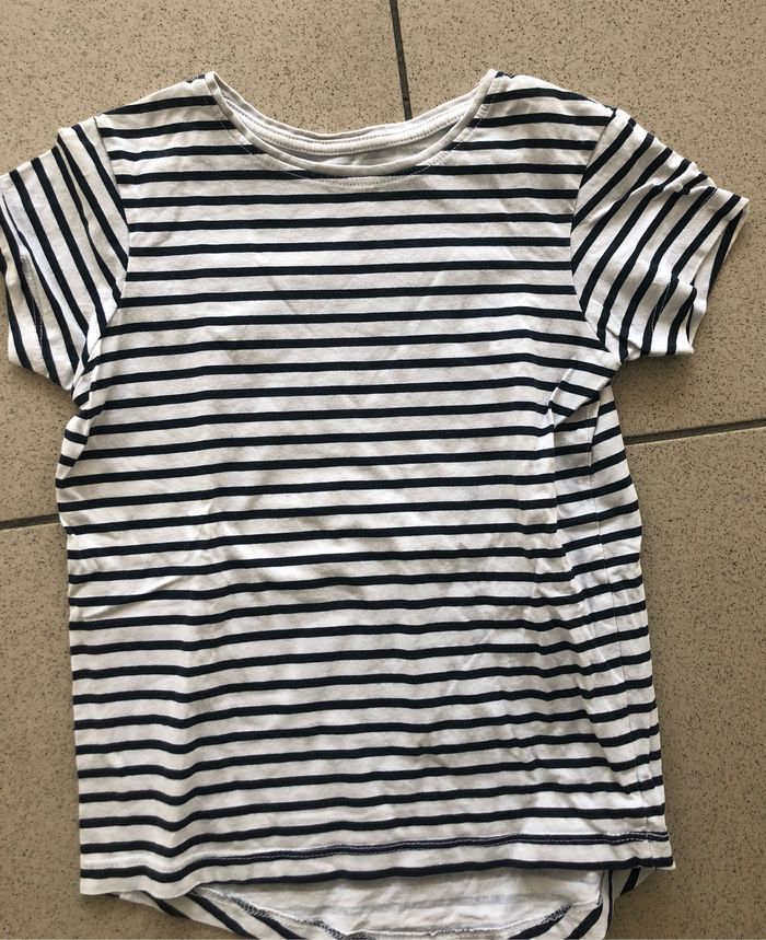 Marinière / tee-shirts fille 6/7 ans