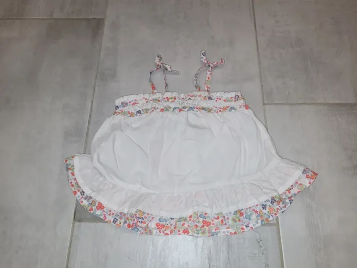 Top Tape à l'œil, taille 12 mois.