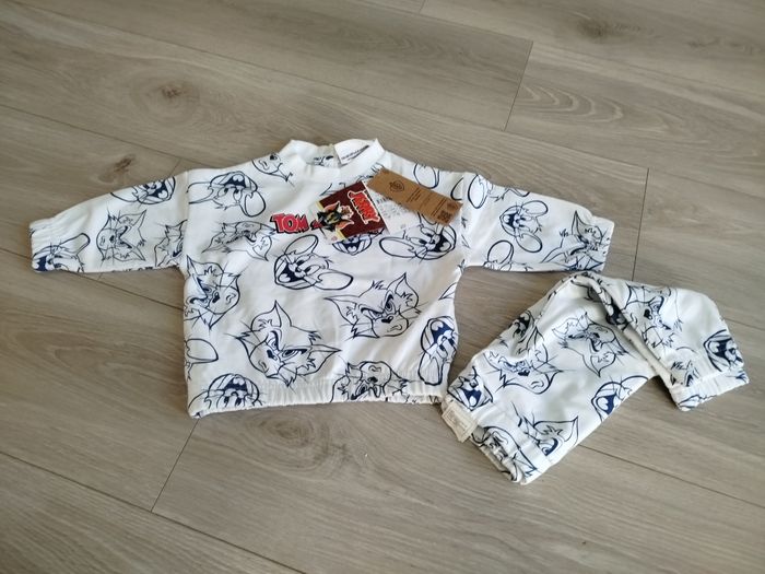 Ensemble tom et Jerry 12 mois 73-76 cm neuf - photo numéro 2