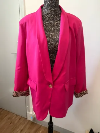 Blazer fuchsia à épaulettes New Collection – Taille XL – Neuf