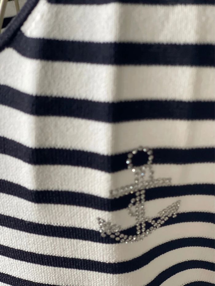 T-shirt TAille 3 - photo numéro 4