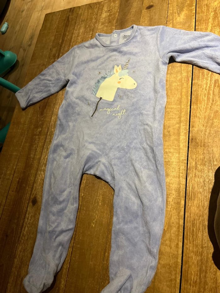 Lot de pyjamas - photo numéro 18