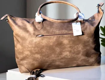 Sac de voyage taupe neuf