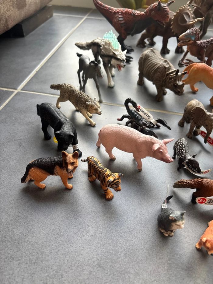 Animaux schleich flamant rose brebis lama chèvre biche renard chien éléphant - photo numéro 2