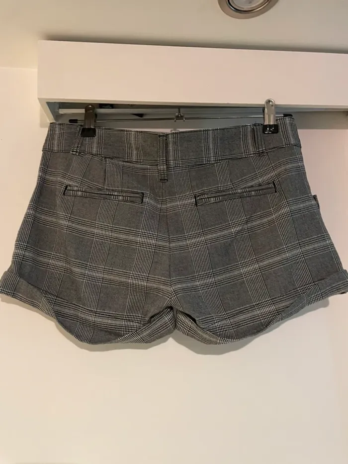 Jolie shirt gris Caprice de Fille taille 16 ans - photo numéro 3