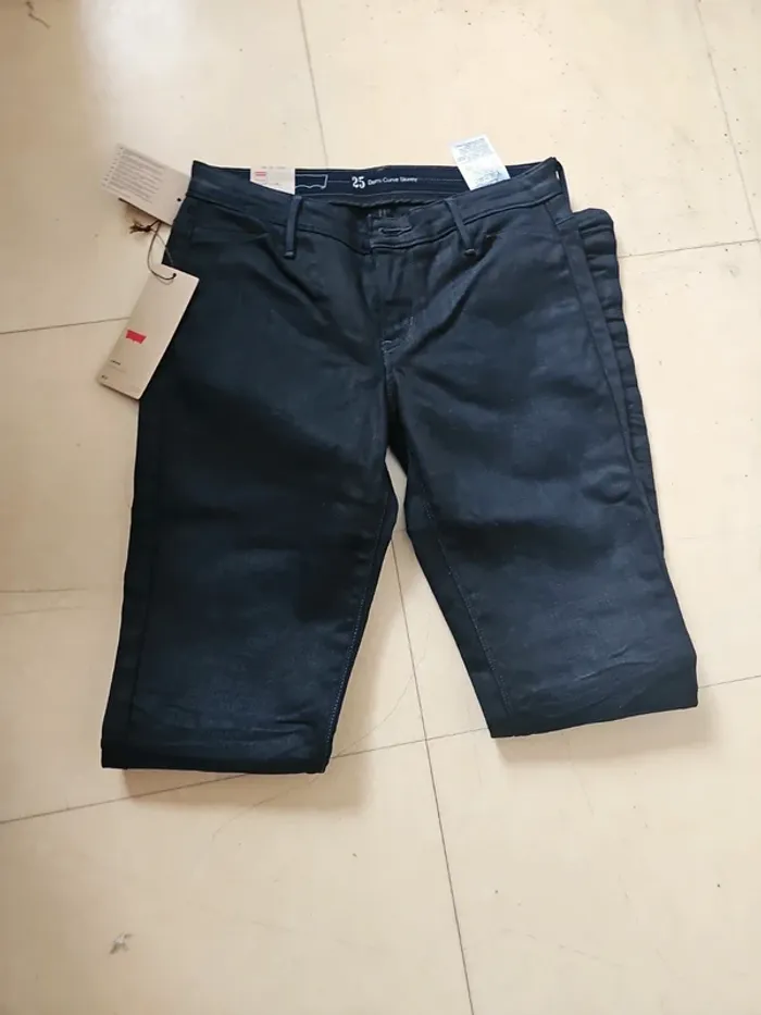 Pantalon femme levi's skinny taille 34 noir
