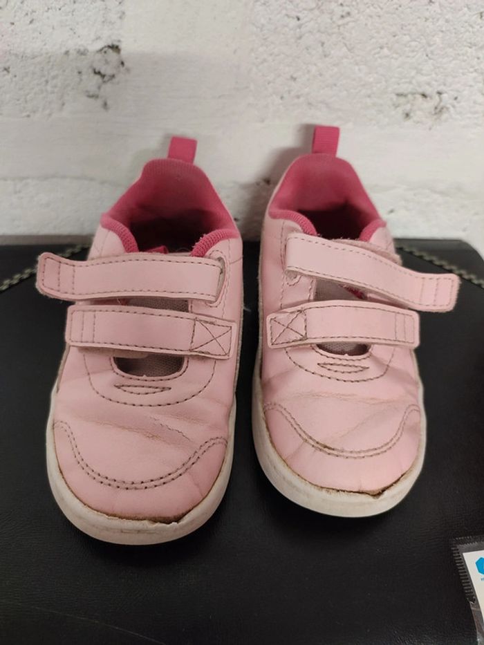 Chaussures fille puma pointure 22 - photo numéro 2