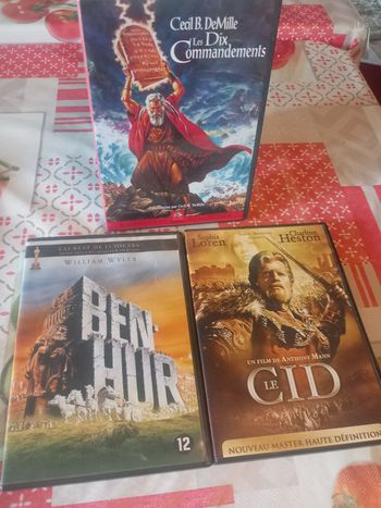 3 DVD avec Charles Heston 