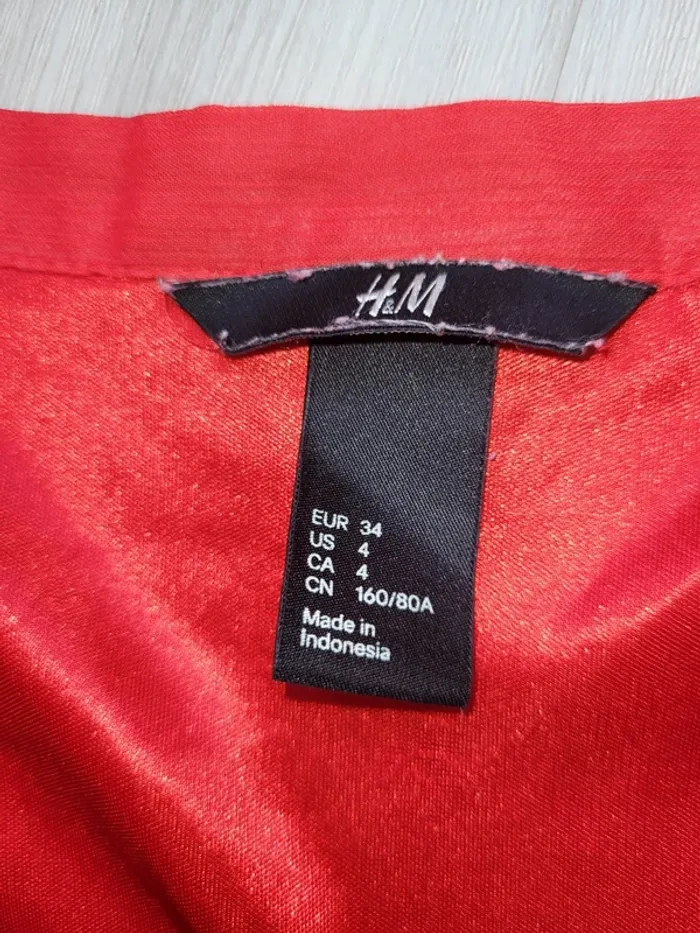 Blouse rouge h&m 34 - photo numéro 2