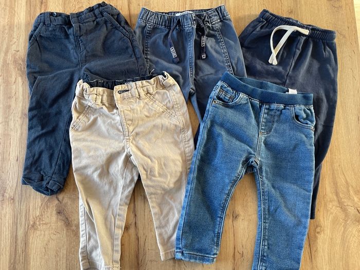 Lot 5 pantalons 18 mois