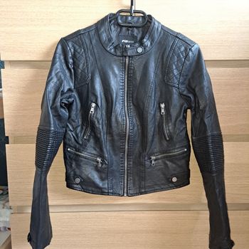 Veste cuir taille S neuve