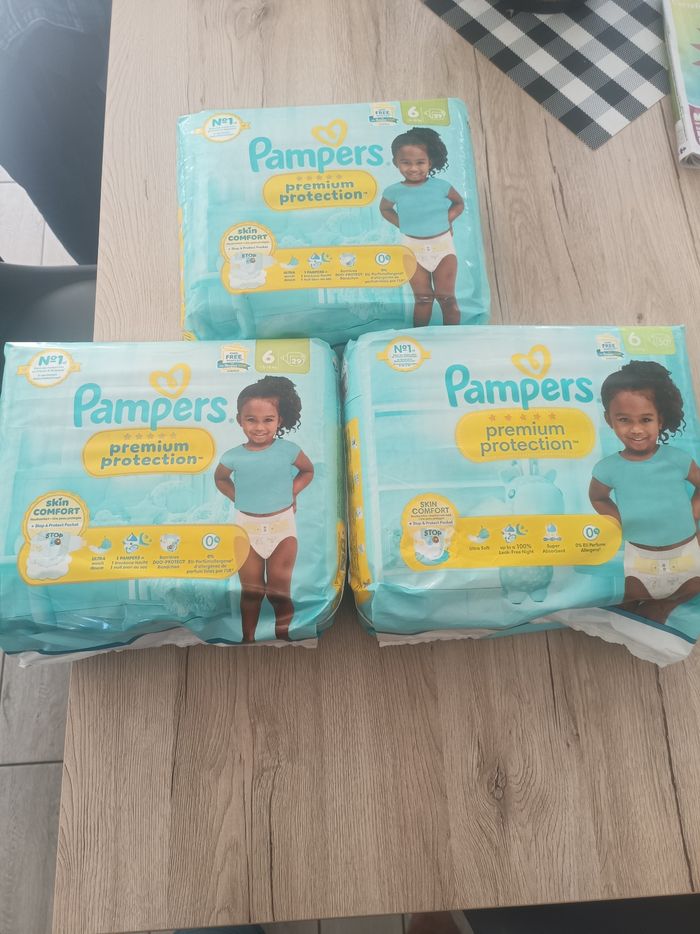 88  couches Pampers premium protection taille 6