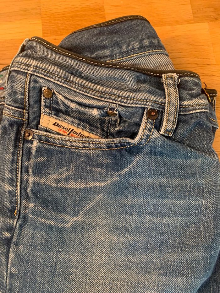 Jeans diesel - photo numéro 2