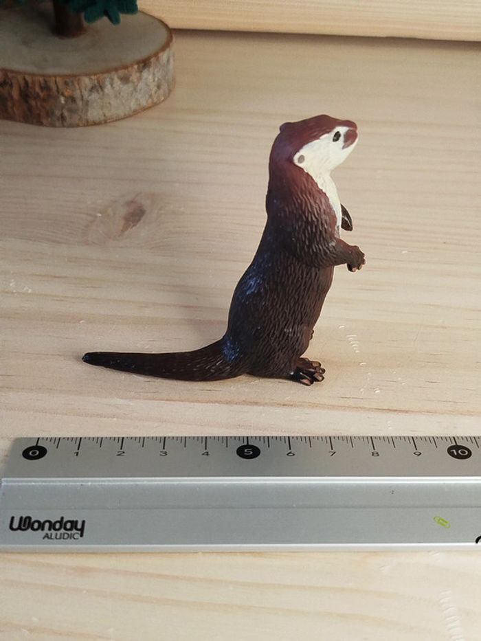 Figurine loutre debout Animal de montagne - photo numéro 5