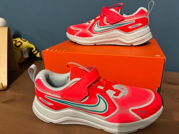 Nike cosmic runner, pointure 34