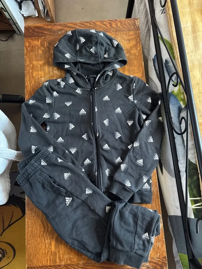 Ensemble adidas authentique