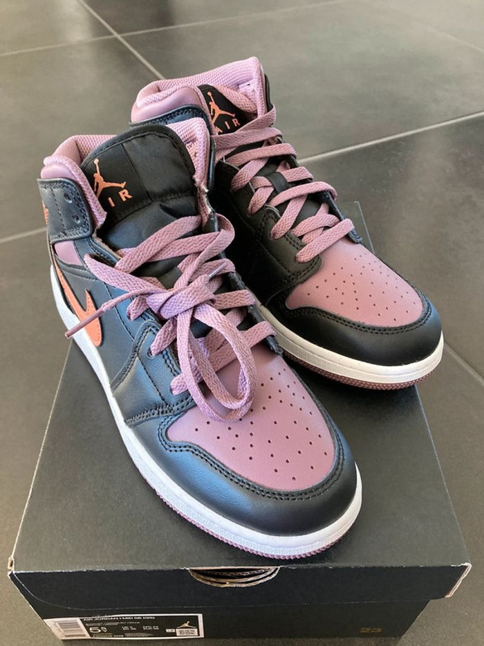 Air Jordan 1 mid SE - photo numéro 3