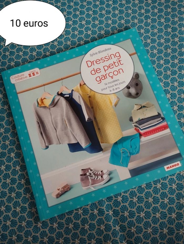 Livre dressing de petit garçon