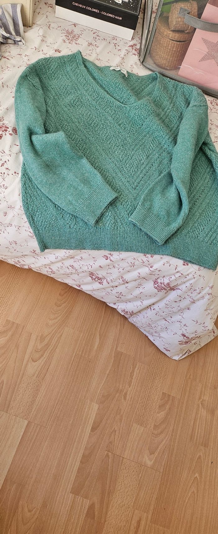 Pull trés bon état - photo numéro 2