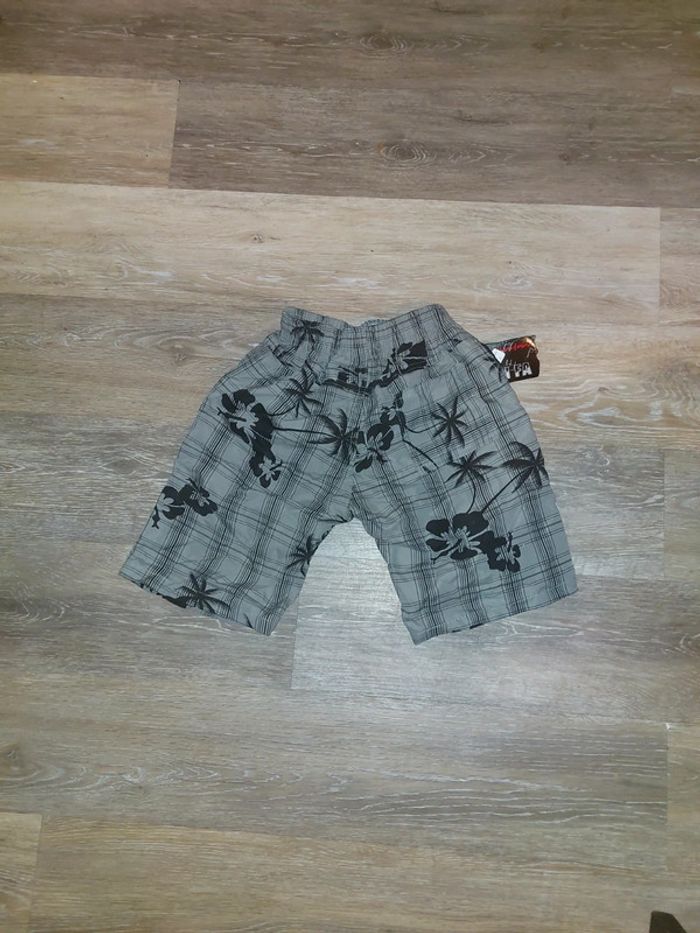 Short garçon 2 ans neuf - photo numéro 2