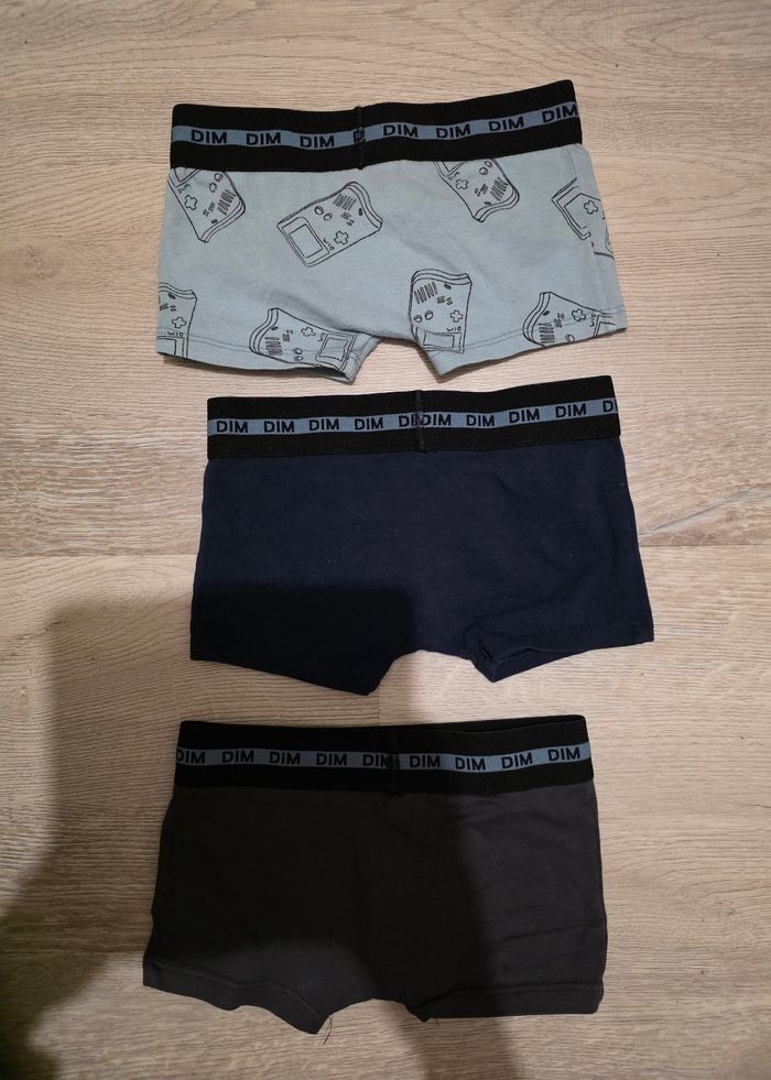 Lot de 3 boxers DIM Garçon 6 ans - Bleu/Motifs - Très Bon État - photo numéro 2