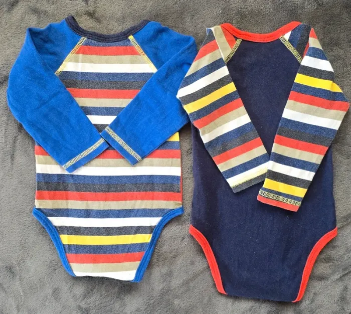 Lot de 2 bodies 6mois Petit Beguin - photo numéro 2