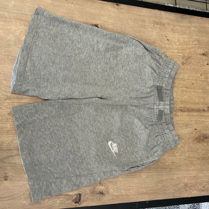 Short Nike