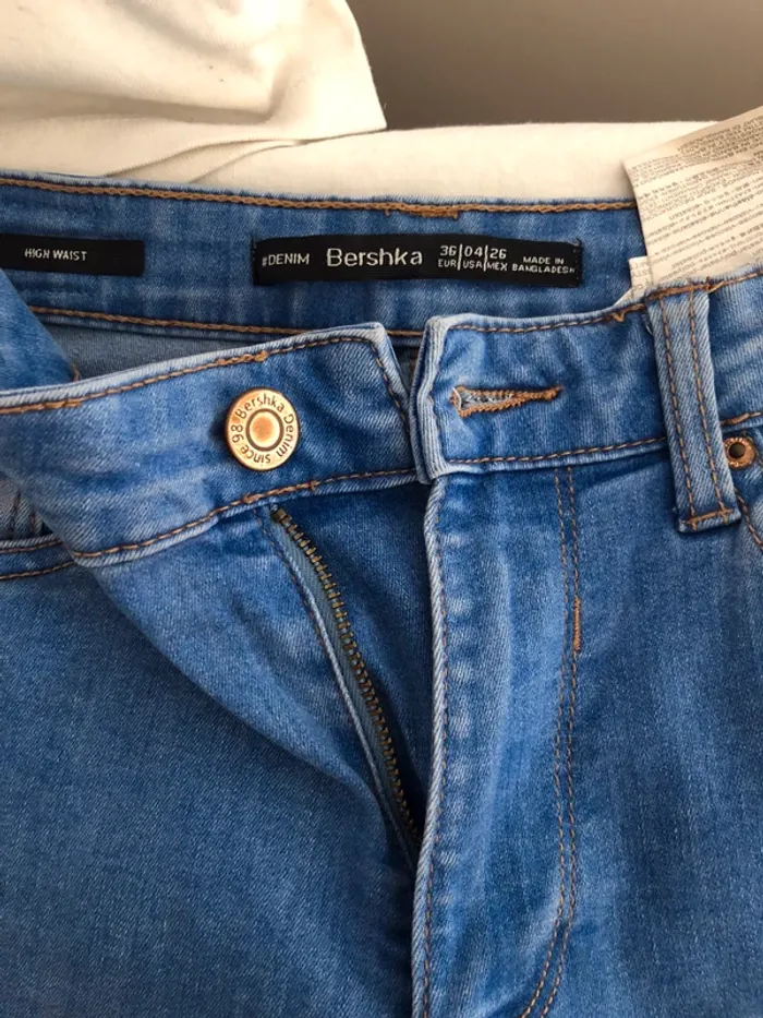 Jean femme Bershka - photo numéro 4