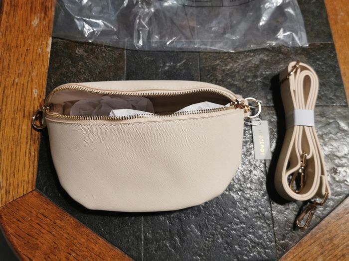 Sac banane beige en cuir synthétique neuve - photo numéro 5