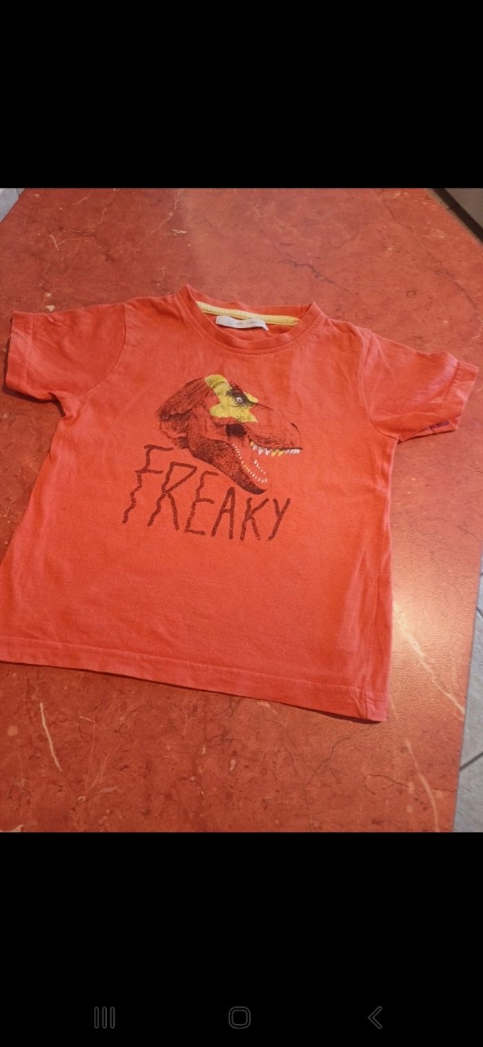 T.shirt garçon taille 3 ans